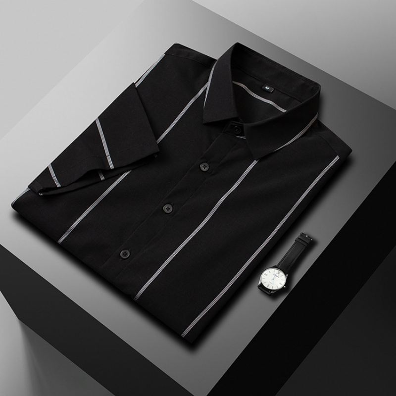 Sommer High-end Stretch Skjorte Herre Revers Stribet Kortærmet Business Casual Anti-rynke Ikke-jern Tomme